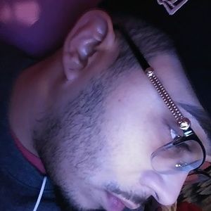 Meet your Posher, Carlos